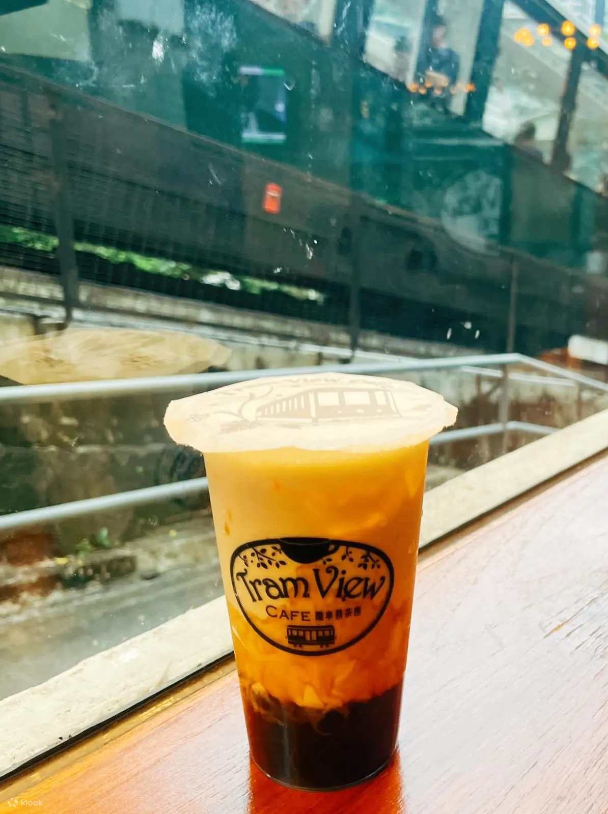 tram view cafe